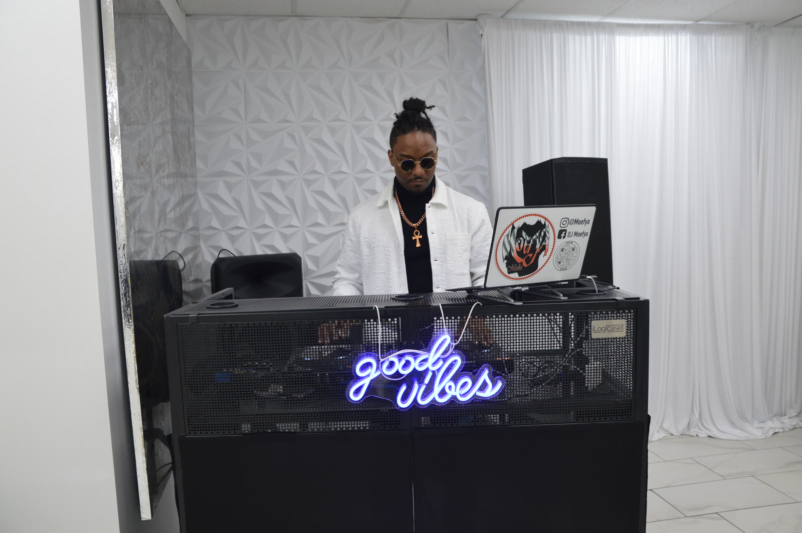 DJ Moefya at the Good Vibes booth